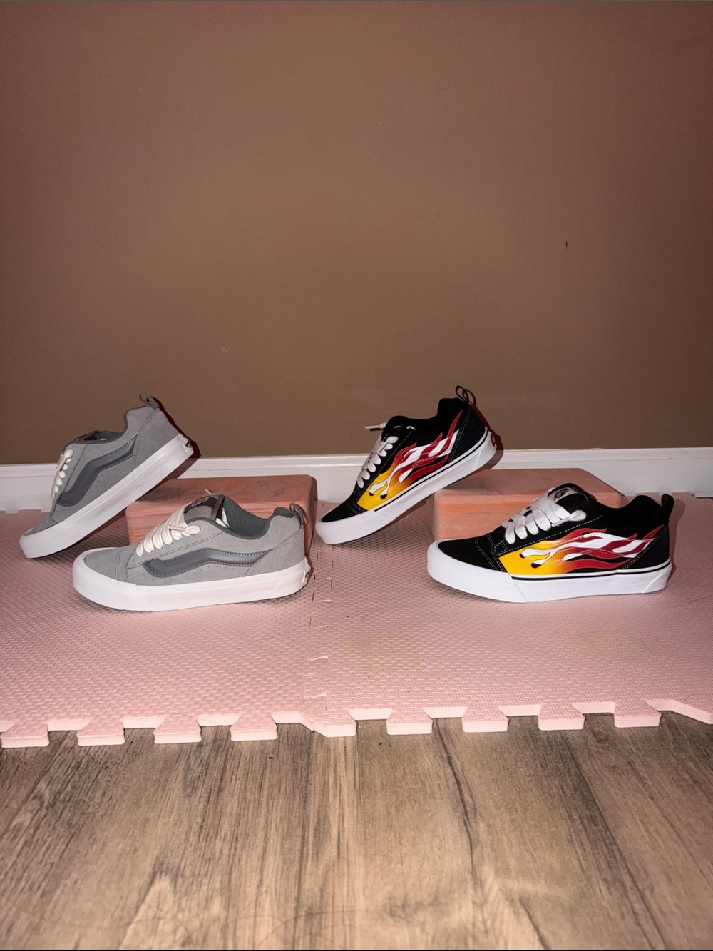2 for 1 Deal (Vans Knu Skool Gray) + (Vans Knu Skool Flame Design)